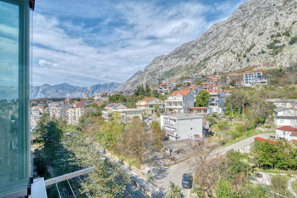 Cozy Nest Apartment- Central And Seaboard With Elevator Kotor Exterior photo