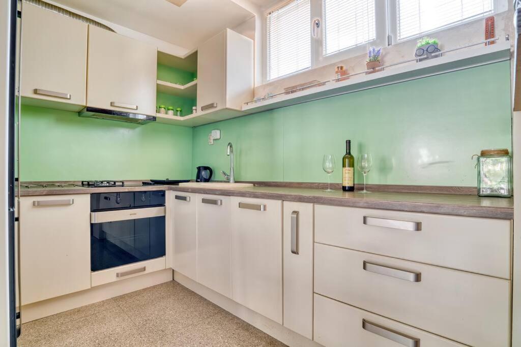 Cozy Nest Apartment- Central And Seaboard With Elevator Kotor Exterior photo