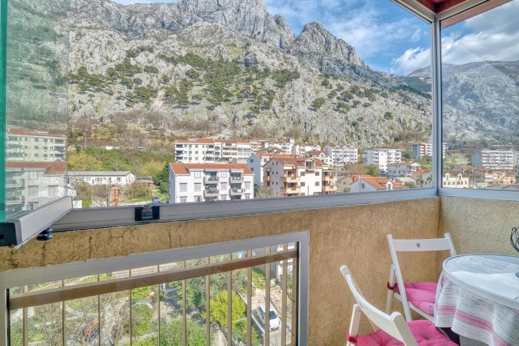Cozy Nest Apartment- Central And Seaboard With Elevator Kotor Exterior photo